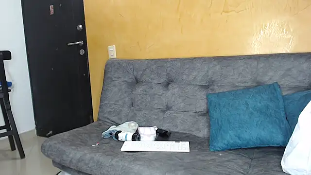 Snapshot of kathy_luisa chatting on September 20, 2025, 10:33 pm kathy luisa online show from September 20, 2025, 10:33 pm