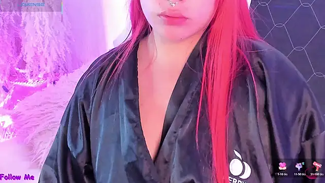 SophieRossi online show from December 18, 2025, 4:51 am