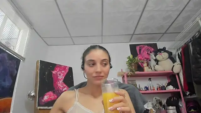 mariecam420 online show from May 28, 2026, 2:20 am