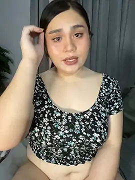 mysticofcum online show from July 17, 2026, 6:42 am