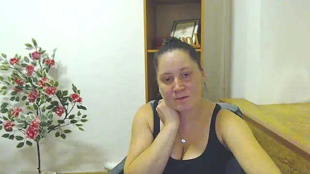 Snapshot of JosieJun_ chatting on October 21, 2025, 5:13 pm JosieJun online show from October 21, 2025, 5:13 pm