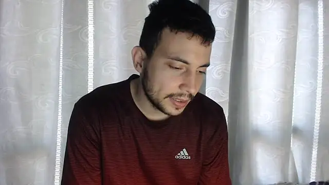 Snapshot of Armando_2002 chatting on February 20, 2025, 4:14 pm Armando 2002 online show from February 20, 2025, 4:14 pm