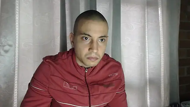 Snapshot of Armando_2002 chatting on November 16, 2025, 6:13 pm Armando 2002 online show from November 16, 2025, 6:13 pm