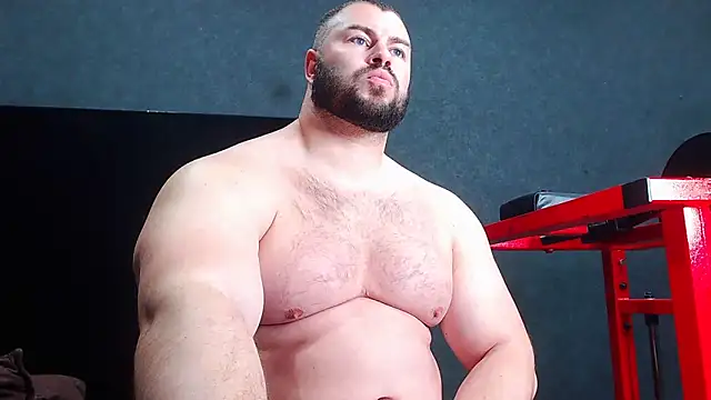 muscularjohnforuX online show from May 6, 2026, 7:46 am