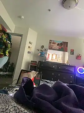 CutieFrmthehood online show from January 3, 2025, 6:46 pm