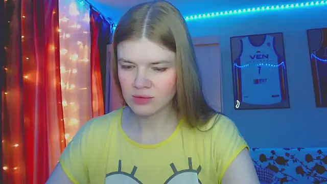 Snapshot of Klementa chatting on October 4, 2025, 8:07 pm Klementa online show from October 4, 2025, 8:07 pm