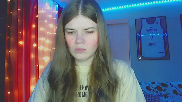 Snapshot of Klementa chatting on October 25, 2025, 7:19 pm Klementa online show from October 25, 2025, 7:19 pm