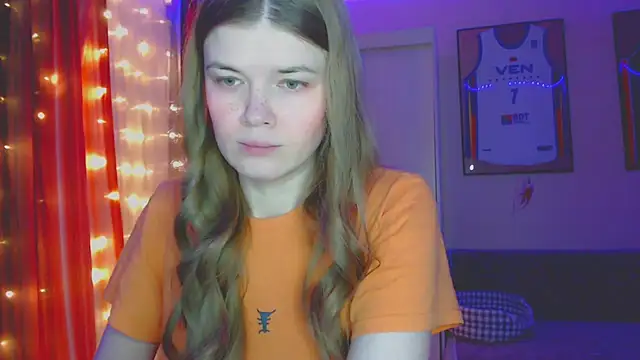 Snapshot of Klementa chatting on November 16, 2025, 6:35 pm Klementa online show from November 16, 2025, 6:35 pm