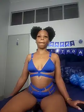 Snapshot of QUEENMANDYY chatting on February 8, 2025, 6:22 am QUEENMANDYY online show from February 8, 2025, 6:22 am