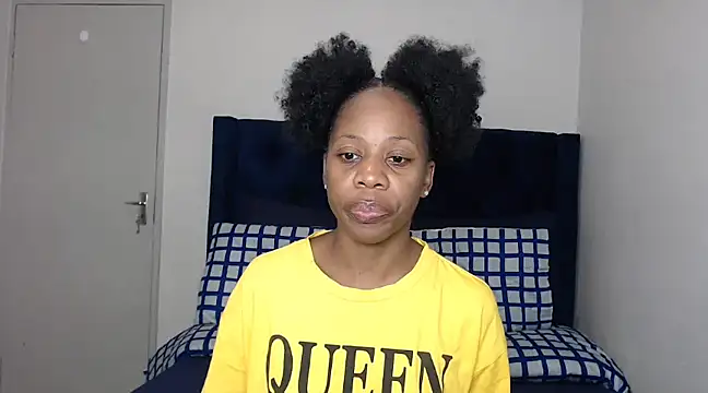 Snapshot of QUEENMANDYY chatting on March 3, 2025, 2:15 am QUEENMANDYY online show from March 3, 2025, 2:15 am