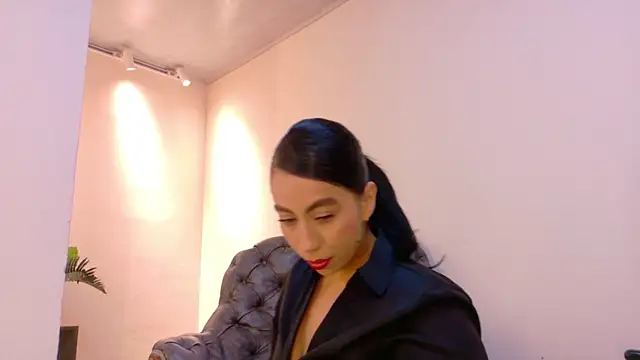 Snapshot of niky_smit chatting on October 13, 2025, 10:59 am niky smit online show from October 13, 2025, 10:59 am