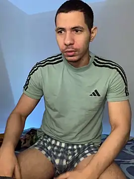 Snapshot of steven_clain chatting on December 9, 2024, 5:51 am steven clain online show from December 9, 2024, 5:51 am