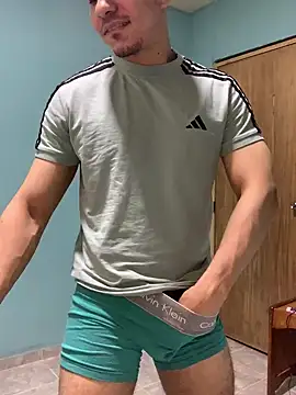 Snapshot of steven_clain chatting on December 28, 2024, 7:33 am steven clain online show from December 28, 2024, 7:33 am