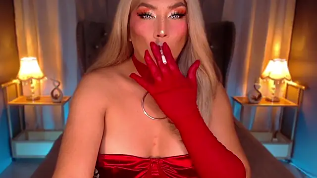 QUEEN GIAMOORE69 online show from March 15, 2026, 7:42 pm