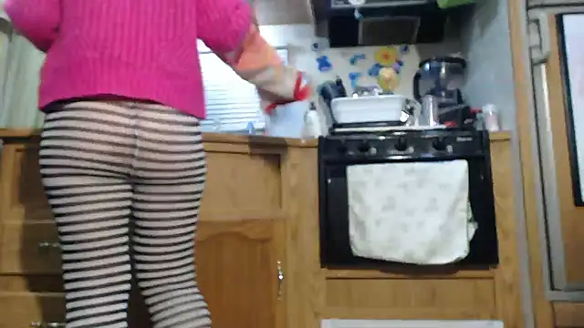 sexyinpantyhose online show from December 7, 2024, 8:44 am