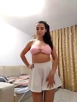 baby sweet girl  online show from December 25, 2024, 10:27 pm