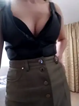 baby sweet girl  online show from March 28, 2026, 9:58 pm