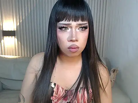 RebecaNextToYou online show from November 27, 2025, 5:04 pm