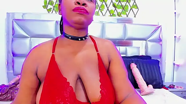 SweeT Ebonyyx online show from October 12, 2025, 2:21 am