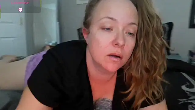 julimonroe online show from November 16, 2025, 11:10 pm