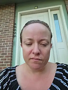 julimonroe online show from July 16, 2026, 1:55 am