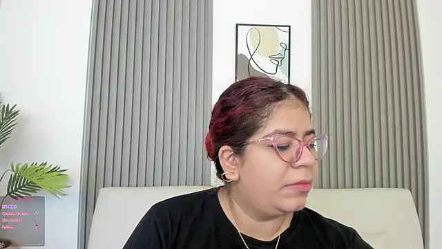 Snapshot of Sol_Angeel chatting on February 1, 2025, 12:05 pm Sol Angeel online show from February 1, 2025, 12:05 pm