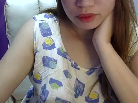    zurIII09  online show from March 14, 2026, 1:44 am