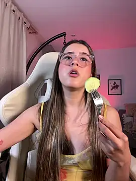 Stormiie777 online show from March 3, 2026, 2:07 am