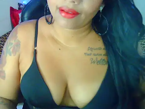 Snapshot of Samyrabely chatting on February 10, 2026, 6:12 pm Samyrabely online show from February 10, 2026, 6:12 pm