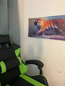 princessjadexx online show from April 15, 2026, 9:27 am