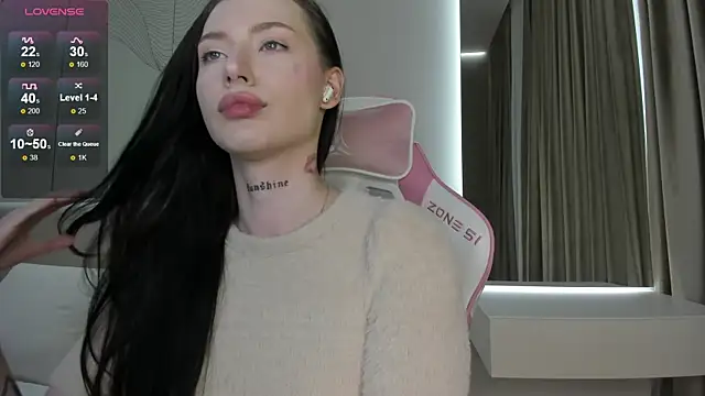 JenniferQueen11 online show from May 28, 2026, 3:31 pm