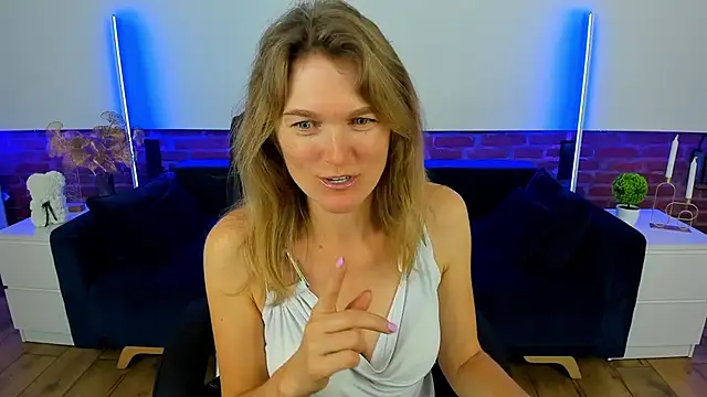 Snapshot of Anabell_xxx chatting on September 28, 2025, 5:46 am Anabell xxx online show from September 28, 2025, 5:46 am