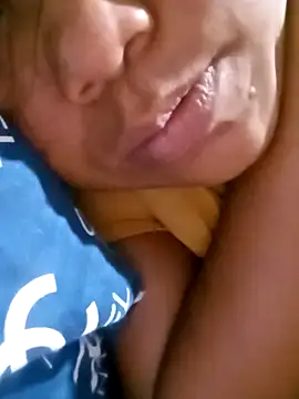 HotsweetPINAY69 online show from February 18, 2025, 11:52 pm