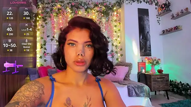 athena samael69 online show from December 4, 2024, 3:26 am