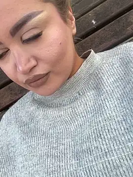 Snapshot of EmiliaPetrova chatting on March 6, 2025, 4:49 pm EmiliaPetrova online show from March 6, 2025, 4:49 pm