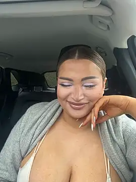 Snapshot of EmiliaPetrova chatting on March 21, 2025, 4:40 pm EmiliaPetrova online show from March 21, 2025, 4:40 pm