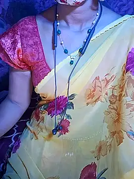 Snapshot of XBHUUME chatting on January 4, 2025, 4:54 pm XBHUUME online show from January 4, 2025, 4:54 pm