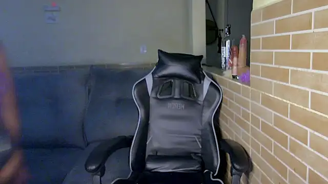 Snapshot of isa_hotwifee chatting on January 14, 2025, 1:28 pm isa hotwifee online show from January 14, 2025, 1:28 pm