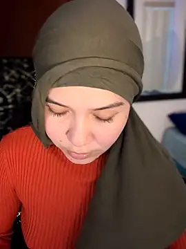 MatchedEyebrow online show from April 17, 2026, 8:45 pm