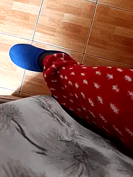 feet toes online show from April 14, 2026, 5:35 am