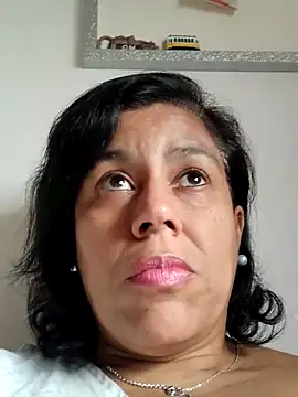 Snapshot of Molly_newman6 chatting on September 24, 2025, 4:32 pm Molly newman6 online show from September 24, 2025, 4:32 pm