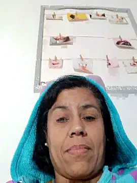 Snapshot of Molly_newman6 chatting on November 9, 2025, 4:05 pm Molly newman6 online show from November 9, 2025, 4:05 pm