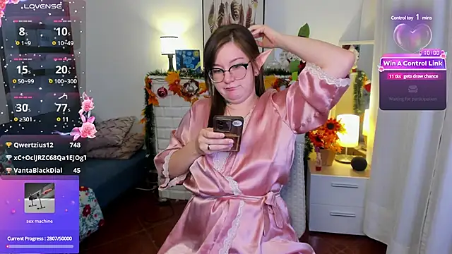 Snapshot of HunnyyLove chatting on December 5, 2024, 6:33 pm HunnyyLove online show from December 5, 2024, 6:33 pm