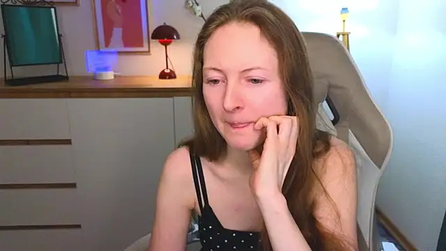 Snapshot of freya_nilsson chatting on December 11, 2024, 7:14 pm freya nilsson online show from December 11, 2024, 7:14 pm