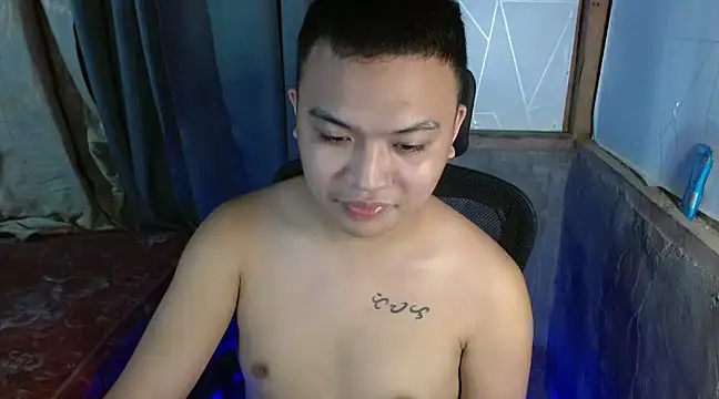 Snapshot of xsweetasian69x chatting on January 4, 2025, 11:22 am xsweetasian69x online show from January 4, 2025, 11:22 am