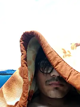 Snapshot of alex78265 chatting on January 16, 2026, 7:18 pm alex78265 online show from January 16, 2026, 7:18 pm