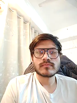 Snapshot of alex78265 chatting on February 11, 2026, 6:24 pm alex78265 online show from February 11, 2026, 6:24 pm