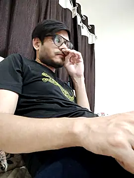 Snapshot of alex78265 chatting on March 4, 2026, 5:52 pm alex78265 online show from March 4, 2026, 5:52 pm