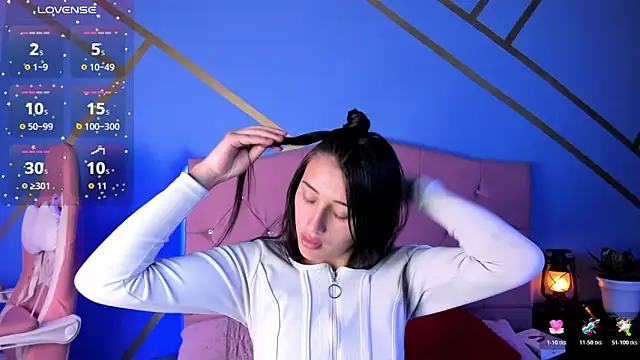 brenda moris01 online show from November 28, 2025, 9:28 pm