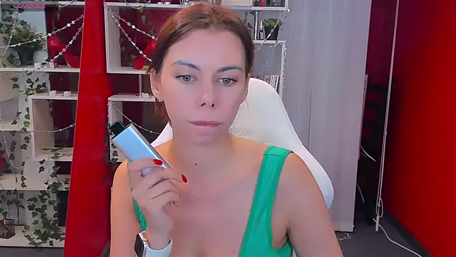 KateCloud online show from September 9, 2025, 4:06 pm